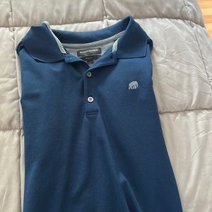 Brand new, never worn, Banana Republic polo. It just collected dust in my closet